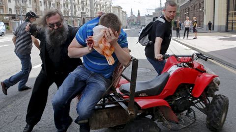 Enfrentamientos entre gays y anti-gays en Mosc. 30 de mayo. 