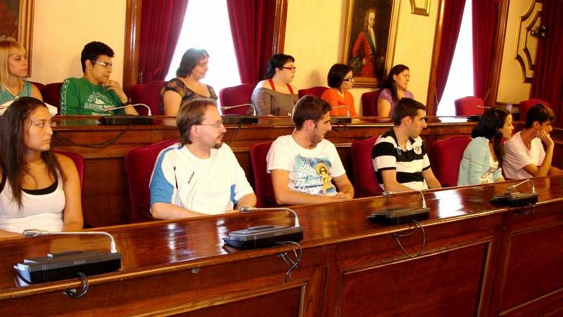 M�s de 25o personas participaron en la comida de Monterroso.