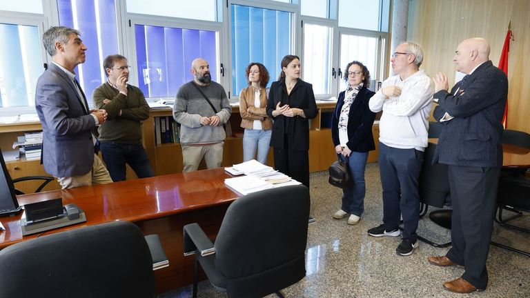 El capitán marítimo, este miércoles con la delegación municipal