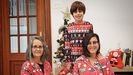 Suellen estas Navidades junto a su madre, Charo, gallega que emigró a Río hace más de sesenta años, y su hijo Gael