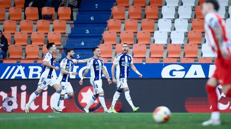 La Ponferradina frustra el nuevo intento del Lugo por colarse en el «play off» (0-2)
