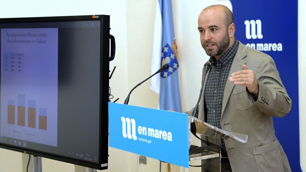 Jos� Camilo L�pez nunha exposici�n de fotograf�a de natureza que presentou anteriormente en B�veda