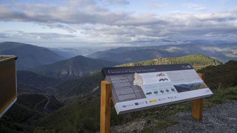 Mirador geolgico de As Fontes, en la sierra de A Mo, en el municipio de Ribas de Sil