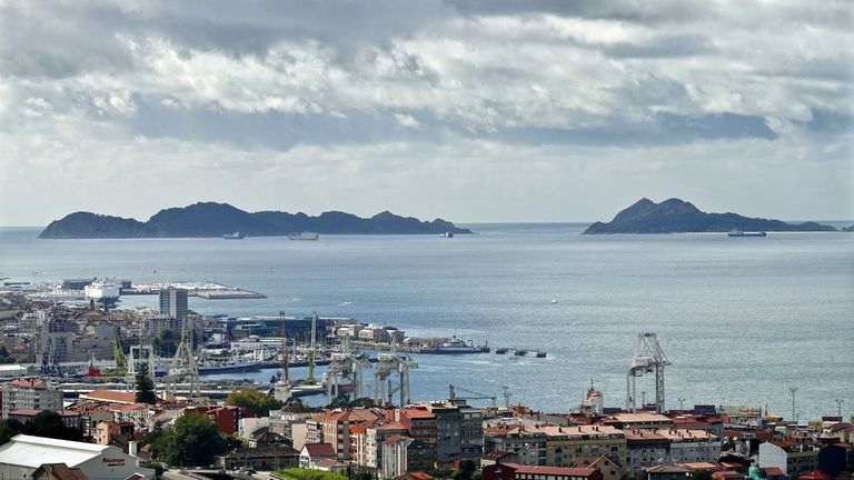 Universidad y Concello de Vigo firman un acuerdo para impulsar la candidatura de Cíes a geoparque de la Unesco
