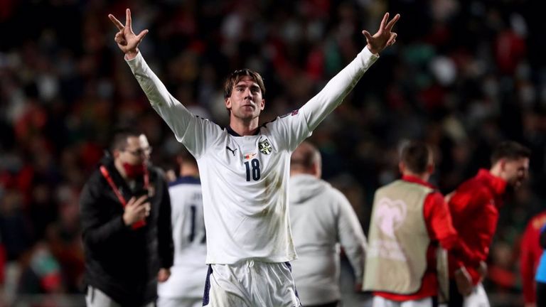 Dusan Vlahovic con Serbia