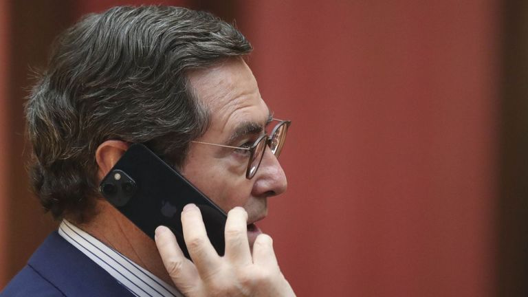 Garamendi critica a Díaz por convocar a los agentes sociales para asuntos «de Estado»