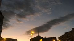 Cielo de Oviedo, durante el amanecer