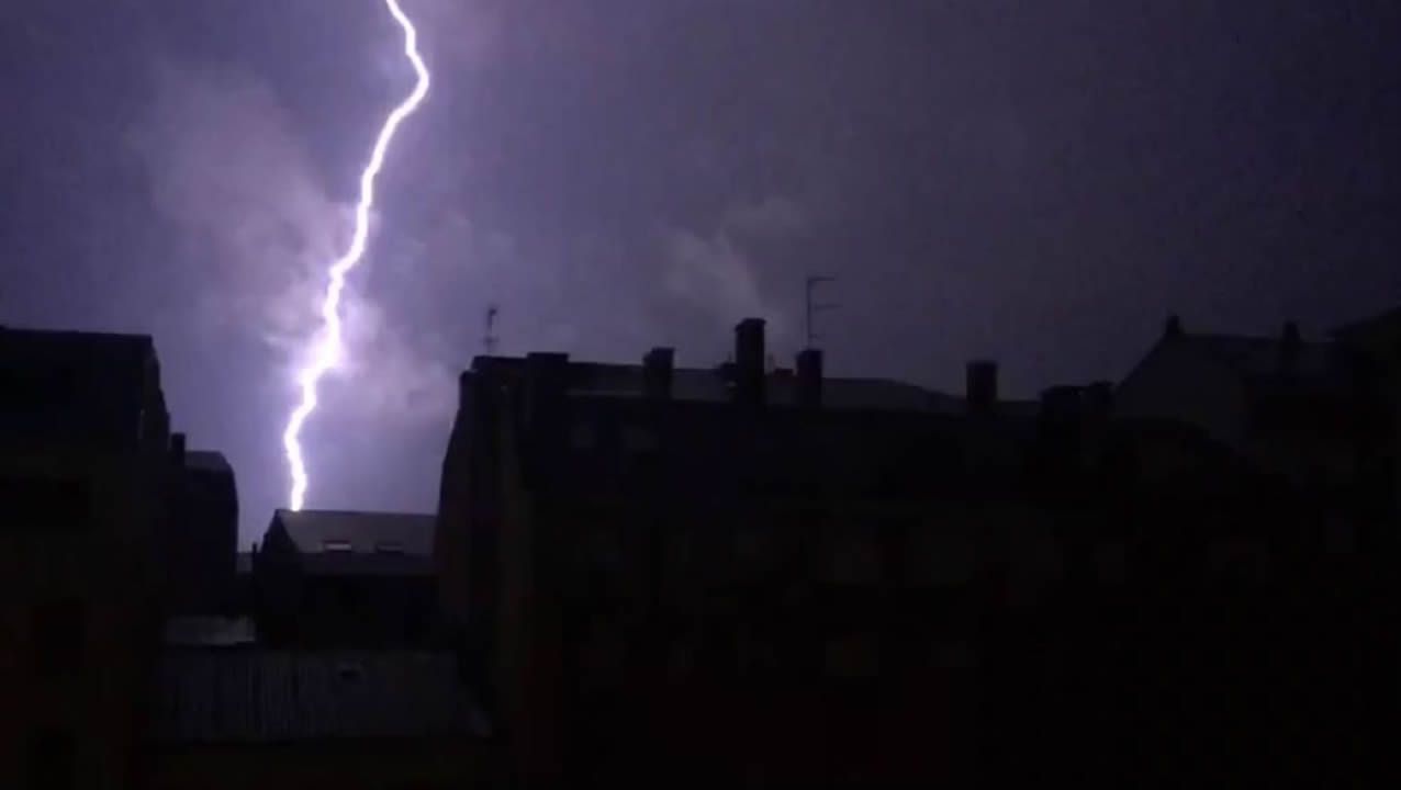 Tormenta con aparato el�ctrico sobre Lugo