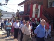 Decenas de personas acompa�aron al Ap�stol