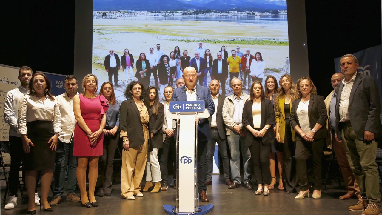 Acto de presentaci�n de la candidatura socialista en O Irixo, que encabeza Iago Fari�as