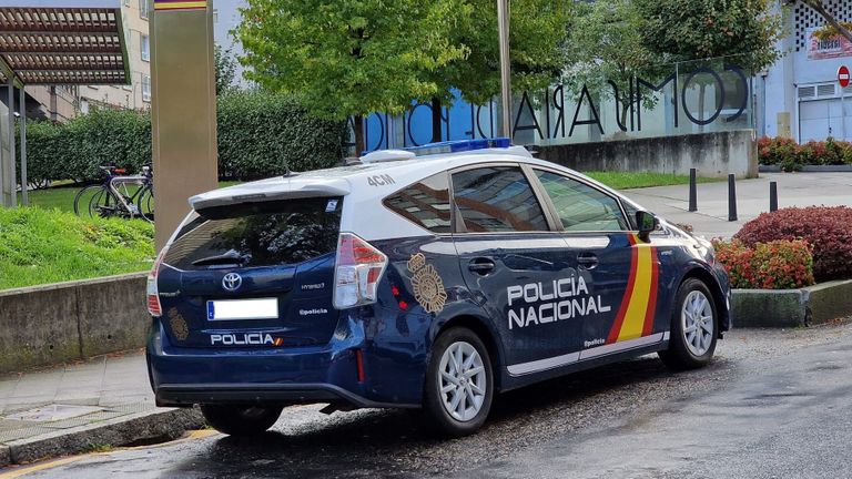 Una estanquera desenmascara al cliente que le pagó con la tarjeta robada a una mujer en Vigo