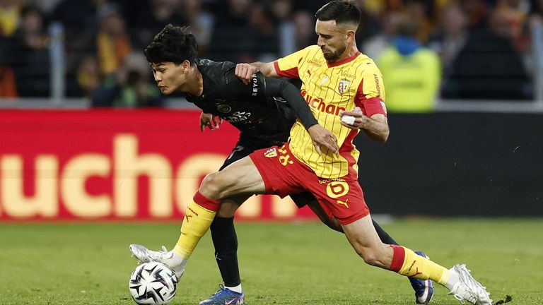 El gallego Dro, titular en la victoria que selló el título liguero del PSG