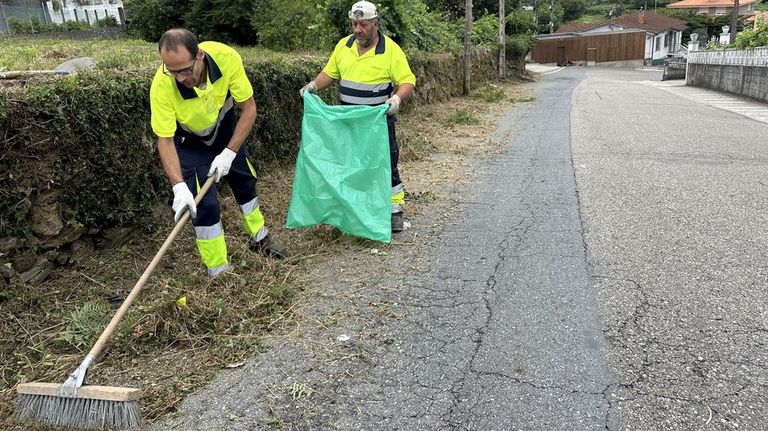 Marín incorpora veinte nuevos trabajadores para reforzar sus brigadas municipales en verano