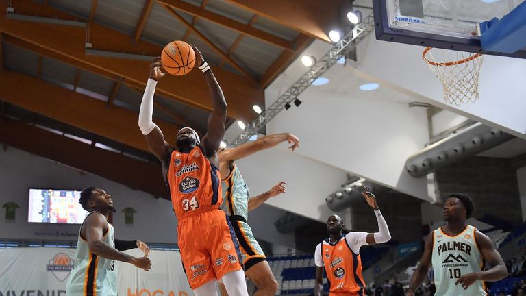 El análisis de Nacho Rama: planteamiento adecuado del Leyma Coruña ante el Palmer Basket
