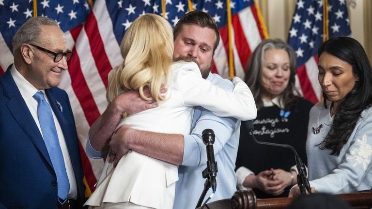 La Casa Blanca censura seis nombres de implicados en los archivos de Epstein