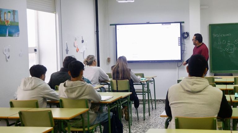 Casi 700.000 docentes españoles certificaron su competencia digital