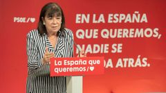 La presidenta del PSOE, Cristina Narbona, durante la rueda de prensa celebrada en la sede socialista de Ferraz.