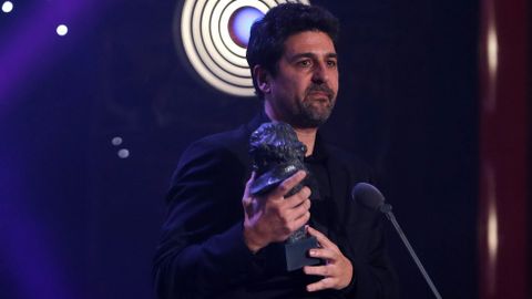  El director Cesc Gay recibe el Goya al mejor director por su película «Truman»