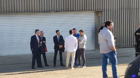 Martín Peláez, Roberto Suárez, Agustín Lleida, Domingo Cisma (de espaldas), Veljko Paunovic y Mauro de Ves