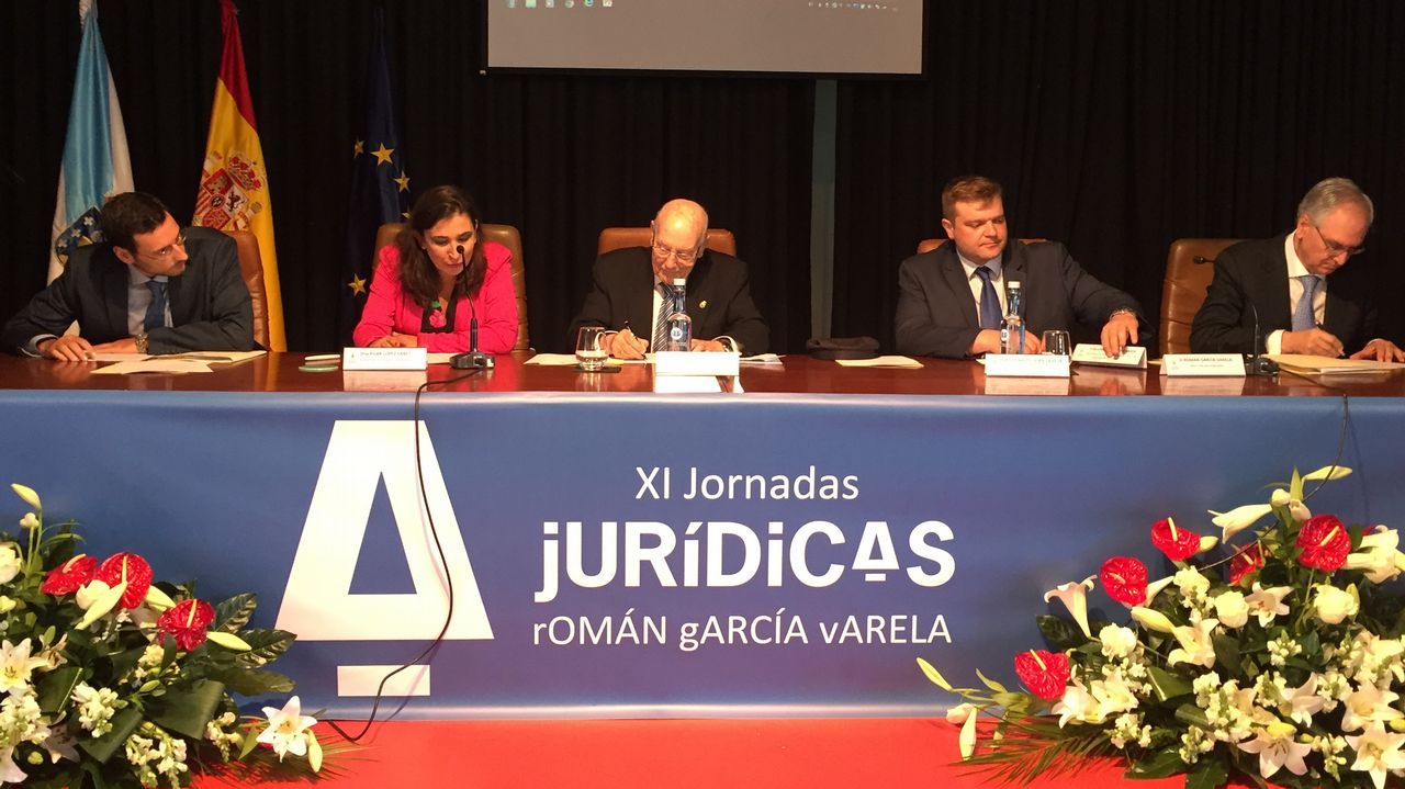 Ola de calor en Lugo ba�istas en el r�o Mi�o