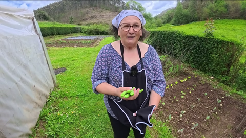Tere, la mujer que vive sola en un pueblo�de Asturias