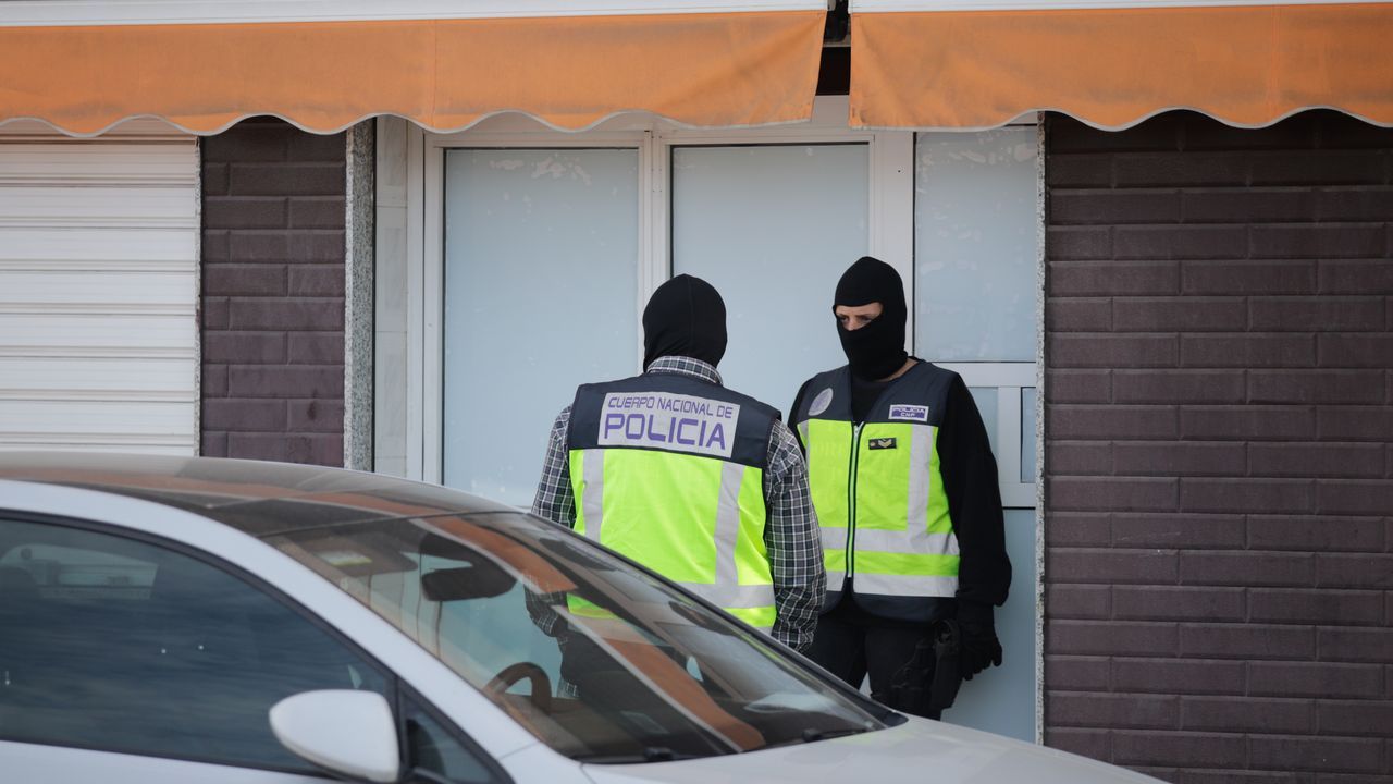 Al menos nueve detenidos por el fraude del voto por correo en Melilla