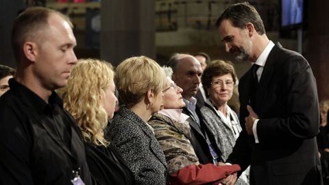 Momentos duros del reinado. En abril del 2015, asistió a los funerales de las 150 víctimas del avión Germanwings.