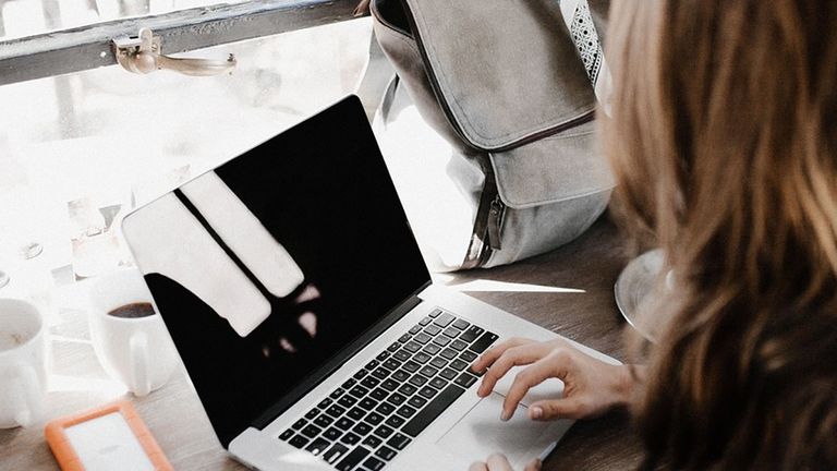 La crítica de una vivencia personal se impone en el reto mensual