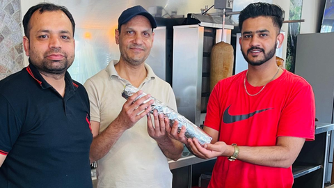 «Kebabish Llanera», ubicado en la calle El Fondín, en Posada de Llanera