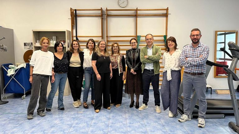 Sanitarios de una escuela portuguesa conocen la unidad de suelo pélvico de Pontevedra