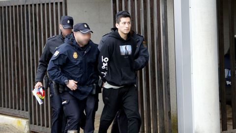 El detenido por el ltimo crimen machista registrado en la comarca declar en el juzgado de Ribeira a principios de esta semana antes de ser enviado a prisin.