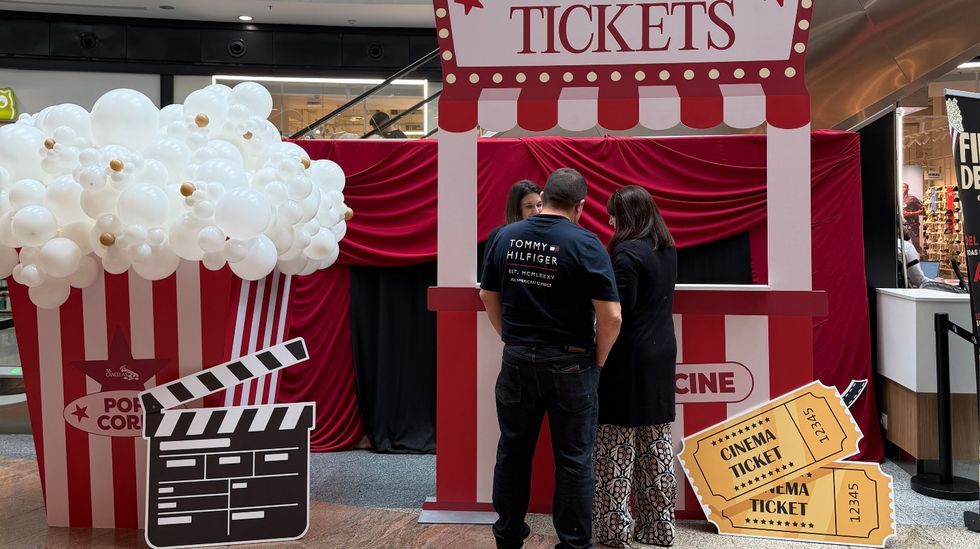 El centro comercial As Cancelas ha puesto en marcha una campa&ntilde;a especial con sorteos de entradas gratis y men&uacute;s de McDonald's por la Fiesta del Cine.
