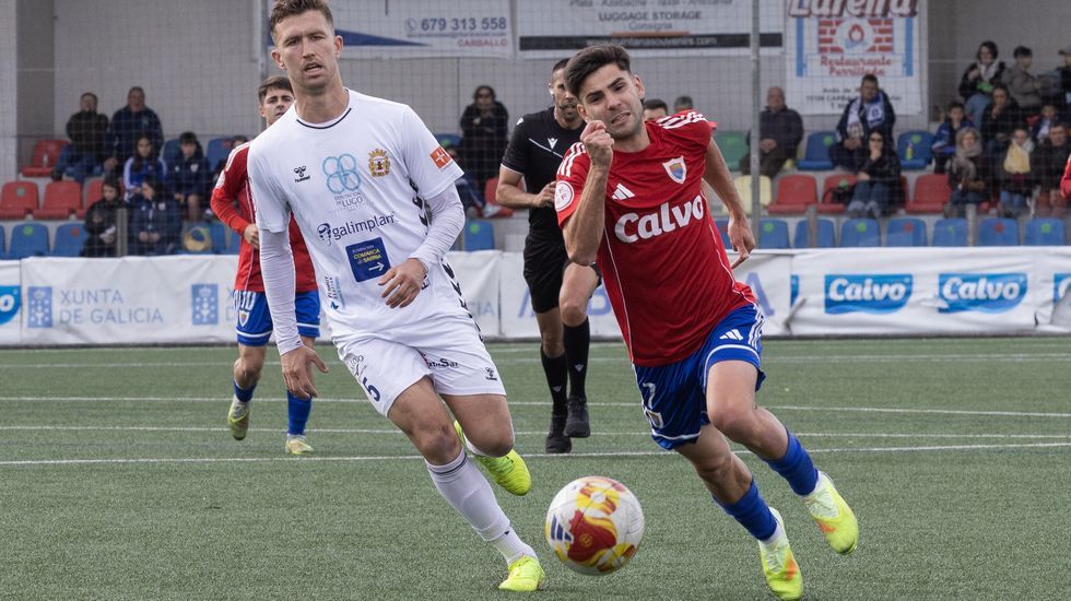 El Berganti&ntilde;os celebra uno de sus goles frente al Oviedo B