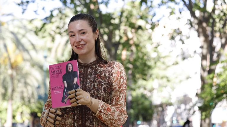 Carla Maronda, escritora: «Una prótesis no es un lujo, es nuestra dignidad para volver a vivir»
