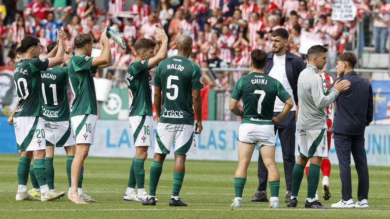 El Racing Club Ferrol cierra el círculo de un 2025 para olvidar en el estadio de A Malata