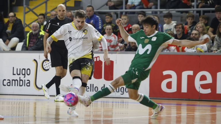 El Lugo Sala compite en un abarrotado Municipal como antaño