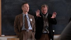 Nolan (a la derecha), dando indicaciones al actor Cillian Murphy durante el rodaje.