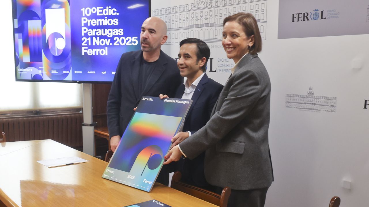 De izquierda a derecha, Alberto Garnil, presidente del Clster da Comunicacin de Galicia; el alcalde, Jos Manuel Rey; y la directora-gerente de Galicia Calidade, Ana Mndez