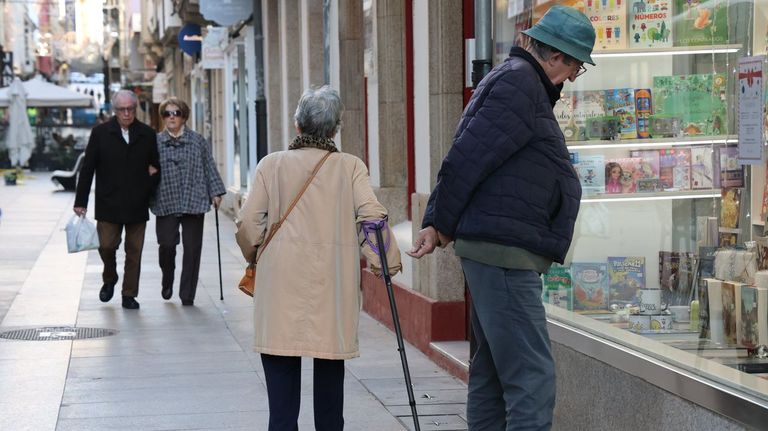 Hablar varios idiomas retrasa el envejecimiento acelerado:  «Las personas multilingües tienden a presentar perfiles más saludables»