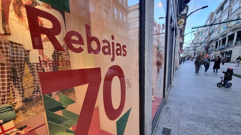 Arrancan las rebajas en Vigo con descuentos de hasta el 70 %