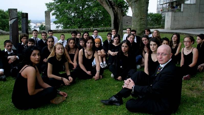 El hijo de Antonio D�az Fuentes, Juan, recibi� la condecoraci�n en nombre de su padre