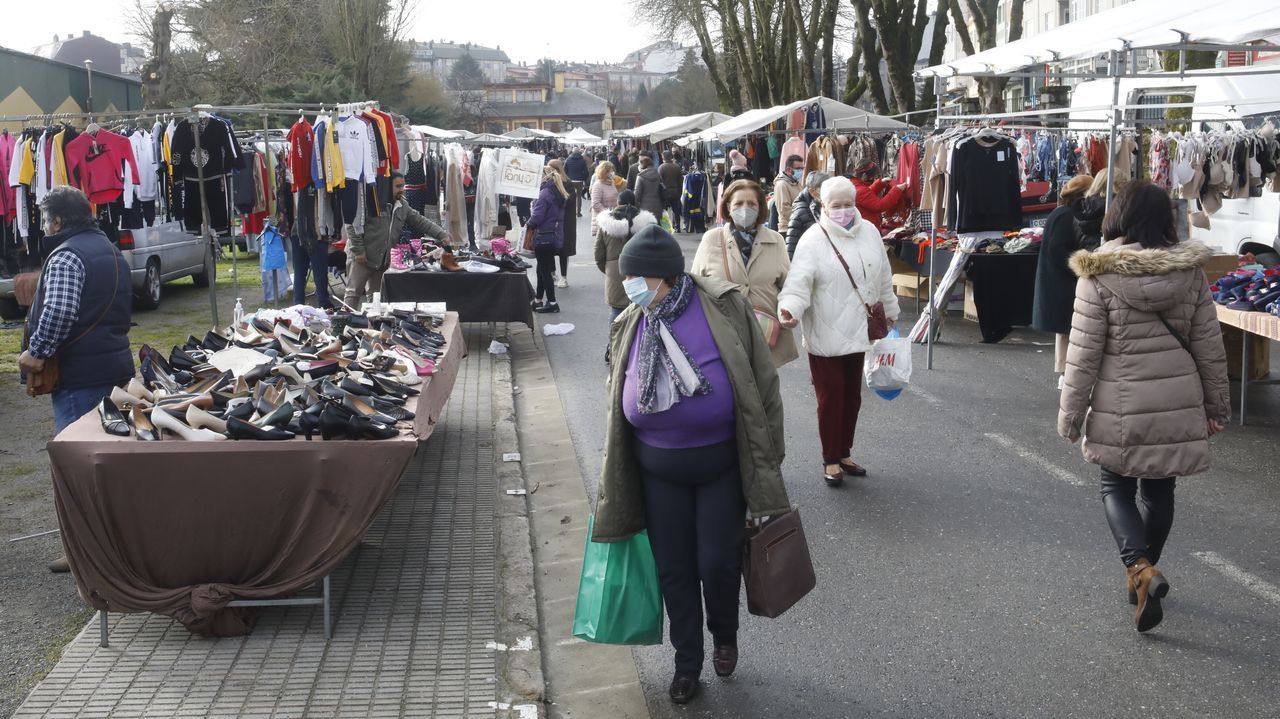 Fiesta ilegal en Lncara.El mercado de Frigsa se celebra los viernes