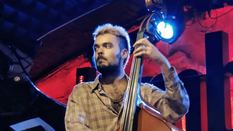 A música de Xurxo Estévez Trío, no Outono de Jazz de Pontevedra