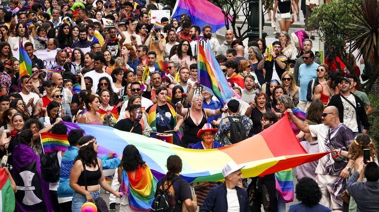 El desfile del Orgullo se prepara para recorrer Vigo