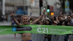 Mónica Gutiérrez, ganadora del medio maratón Coruña21