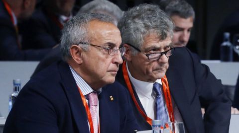 Villar, junto al vicepresidente Juan Padrn, en una asamblea de la RFEF.