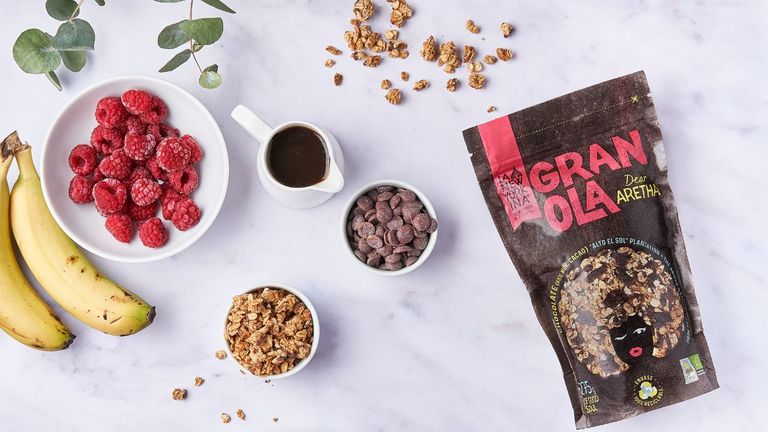 LaNewyorkina fabrica en su obrador de Oviedo un producto que ha revolucionado los desayunos