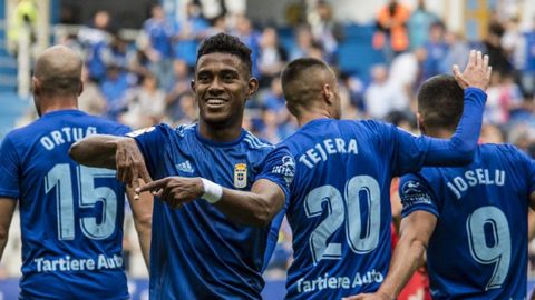 gol BarcenasReal Oviedo Numancia Carlos Tartiere.Brcenas, durante la celebracin de su gol ante el Numancia