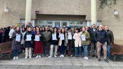 Progenitores barquenses protestaron a las puertas del centro de salud de O Barco el pasado 21 de marzo.
