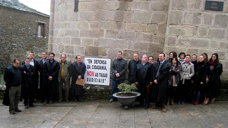 Concentracion de letrados en Sarria